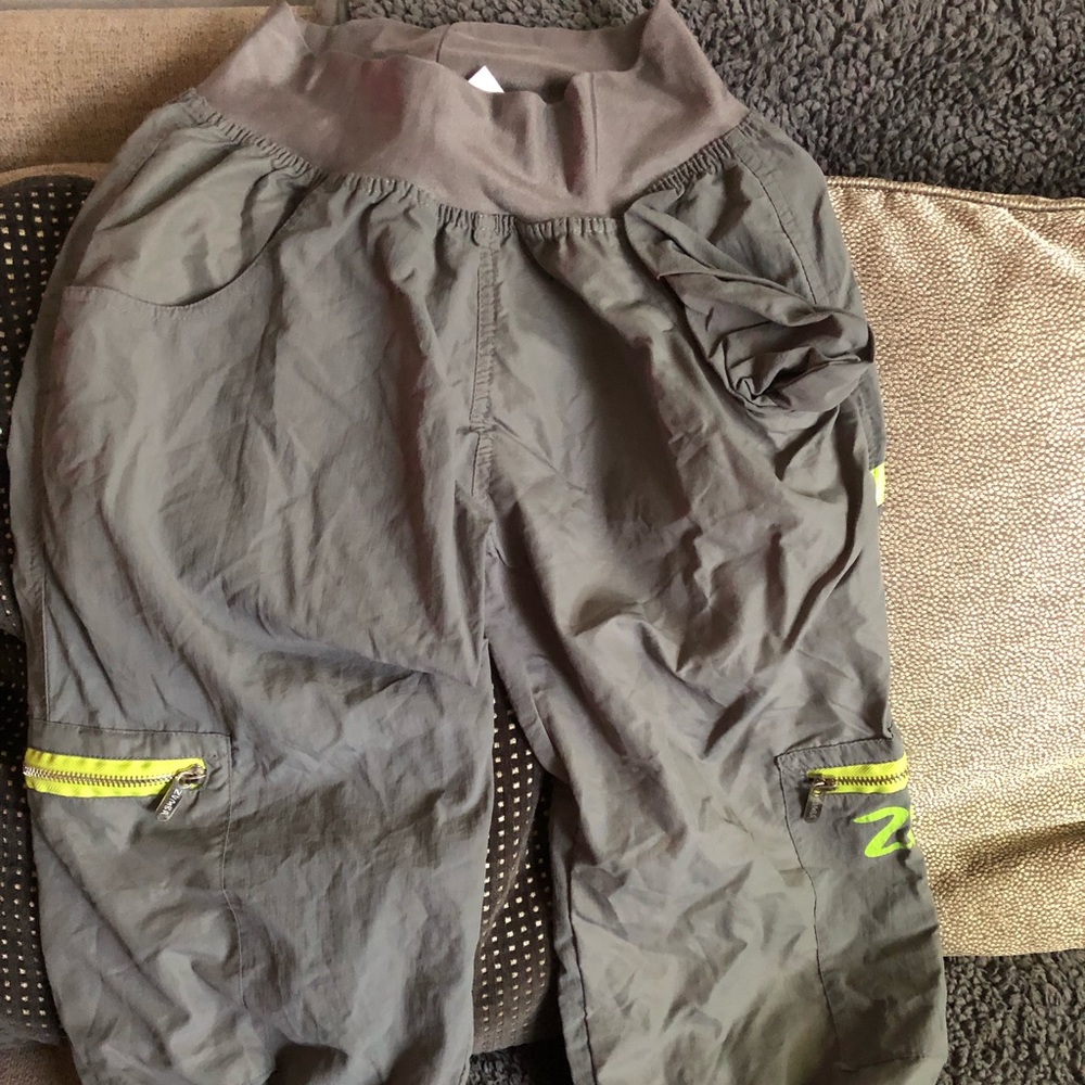 Capri Zumba cargo pants
